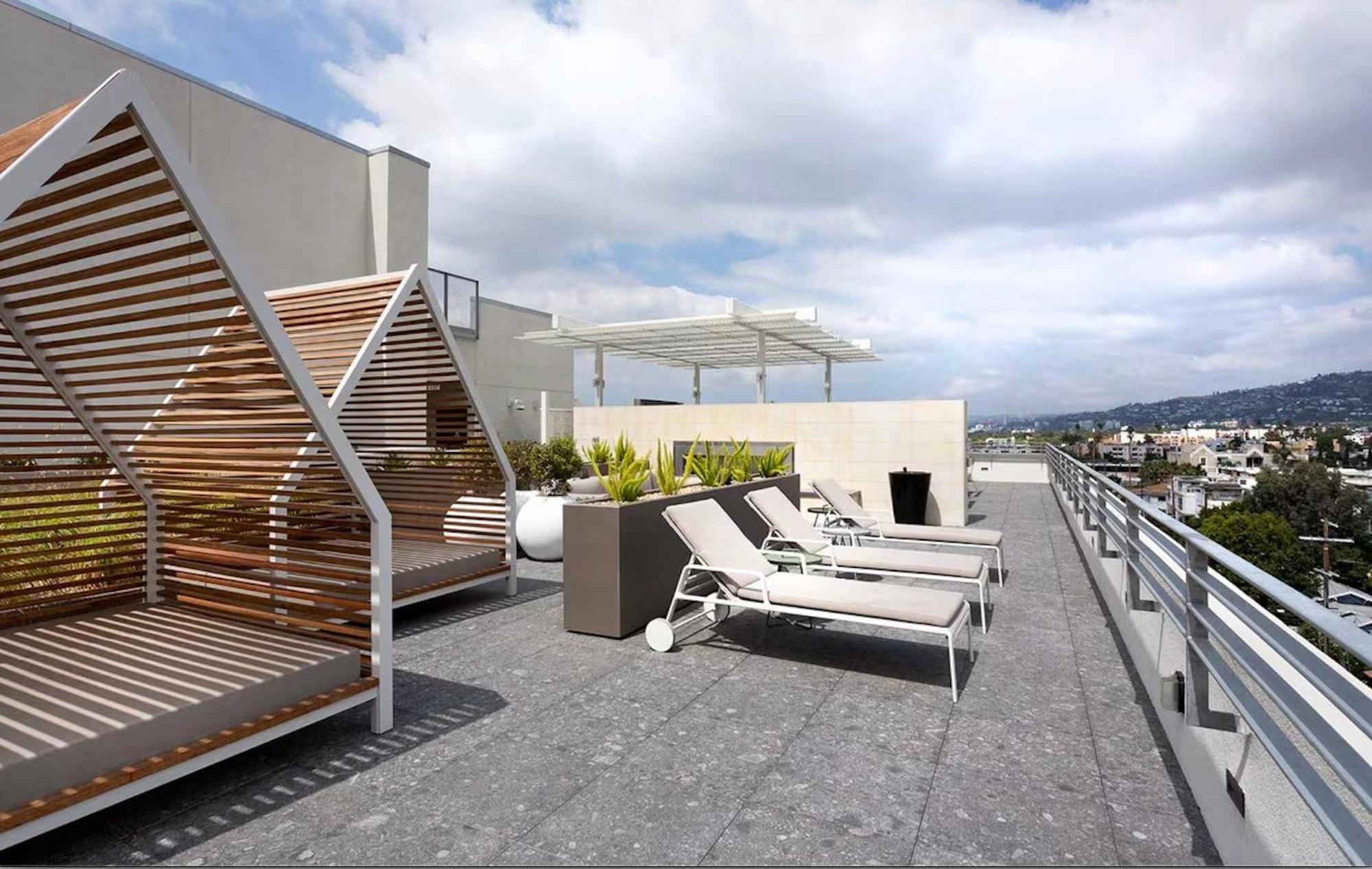 Dreamy 2br With Balcony & Hollywood Sign Views! Apartment *